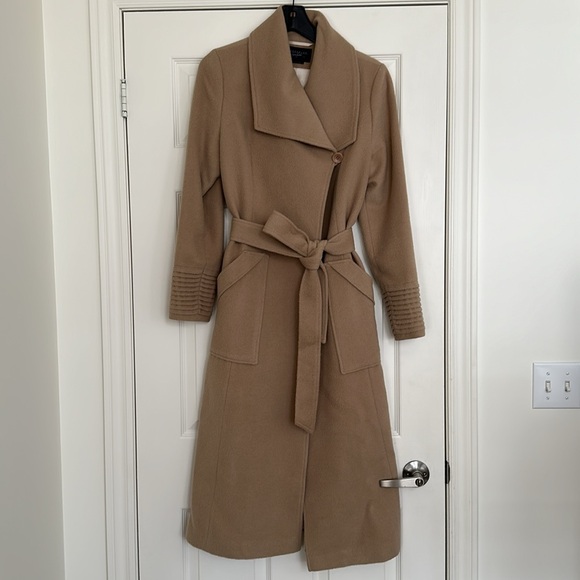 Sentaler wrap coat - Picture 7 of 9